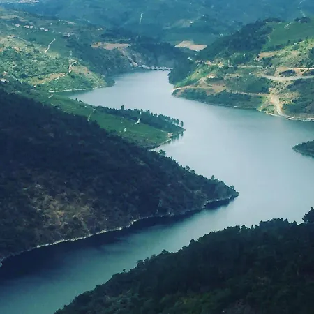 בית נופש Casa Do Beco Douro - *